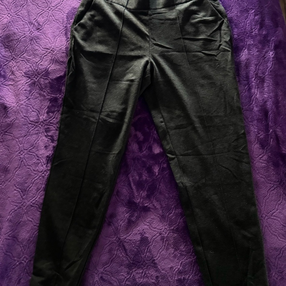 Kirkland Women’s Casual Pants—L